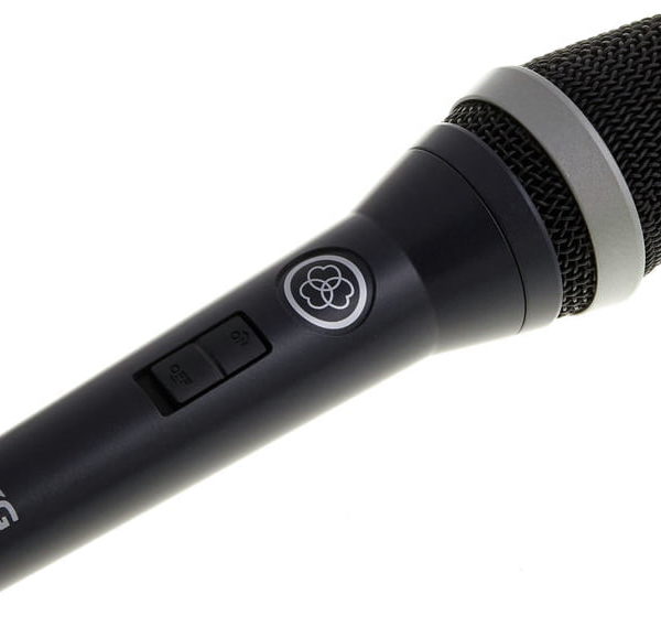 AKG-D5